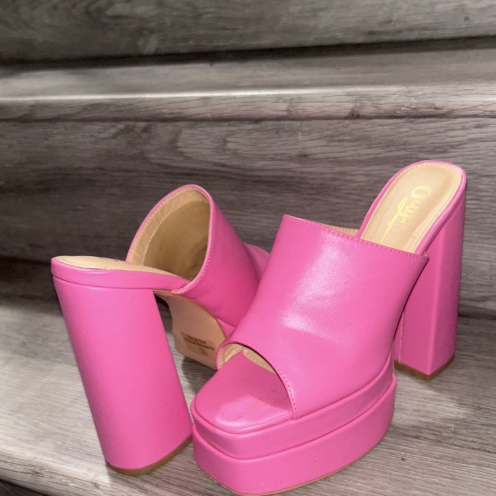 pink chunky heel